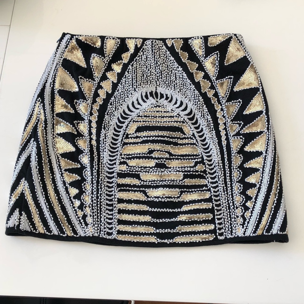 Based mini skirt